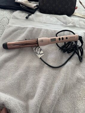 Lange Curling Wand in Rose Gold with Black Cord